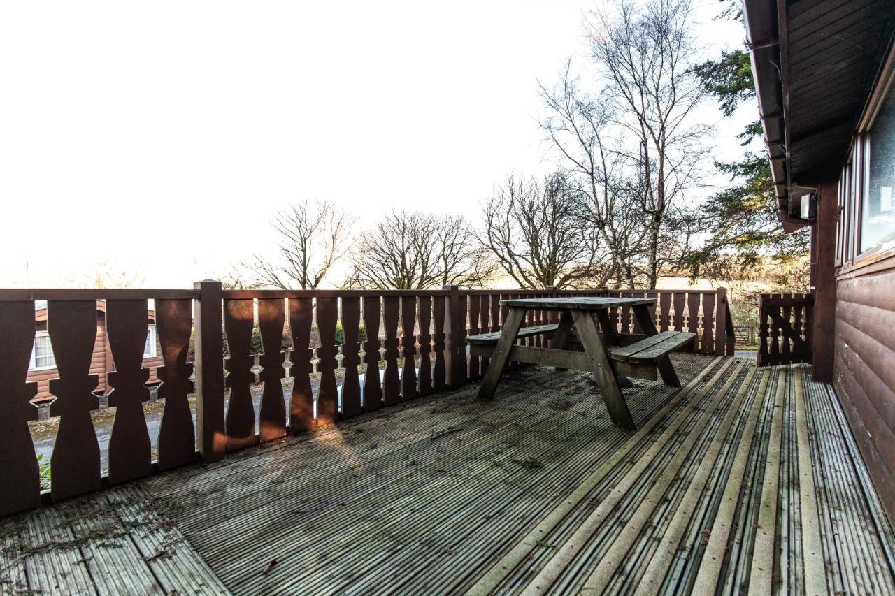 Rustic Log Cabin In Snowdonia By Seren Short Stays Trawsfynydd Zewnętrze zdjęcie